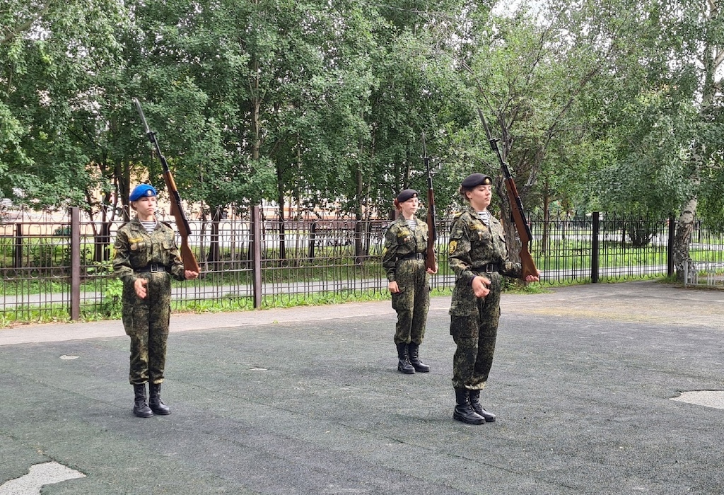 Военно-спортивный молодежный центр «Россияне» объявляет набор в ряды «Юнармии»